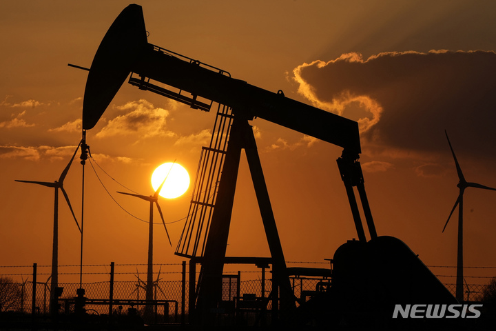 “OPEC+, 올해 말까지 현행 감산정책 유지” 사우디 장관