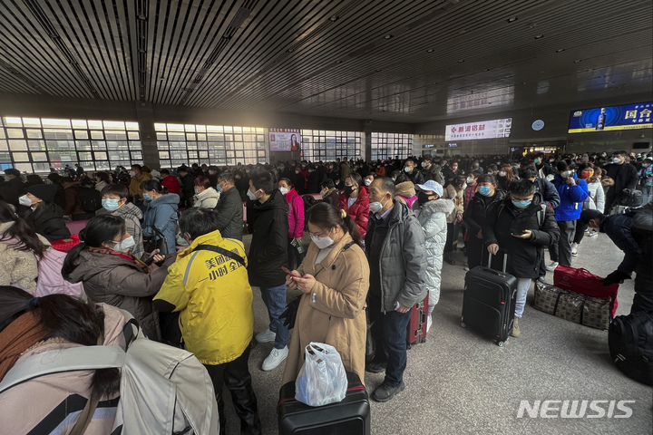 2022년 중국 개인지출 0.2%↓…“코로나 규제로 감소”