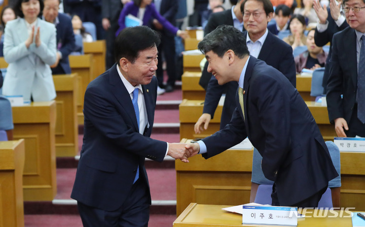 교육교부금 1%로 방과후 AI교육…”내후년엔 교육청도 매칭” – 뉴시스 단독